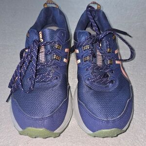 Asics Women’s Navy Athletic Sneakers with Pink Accents Women Size 7.5